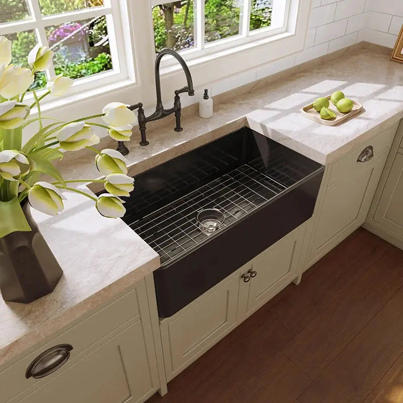 HOROW 33 Inch Sink With Grid and Basket Strainer For Farm Kitchen Model HR-S3318B HOROW