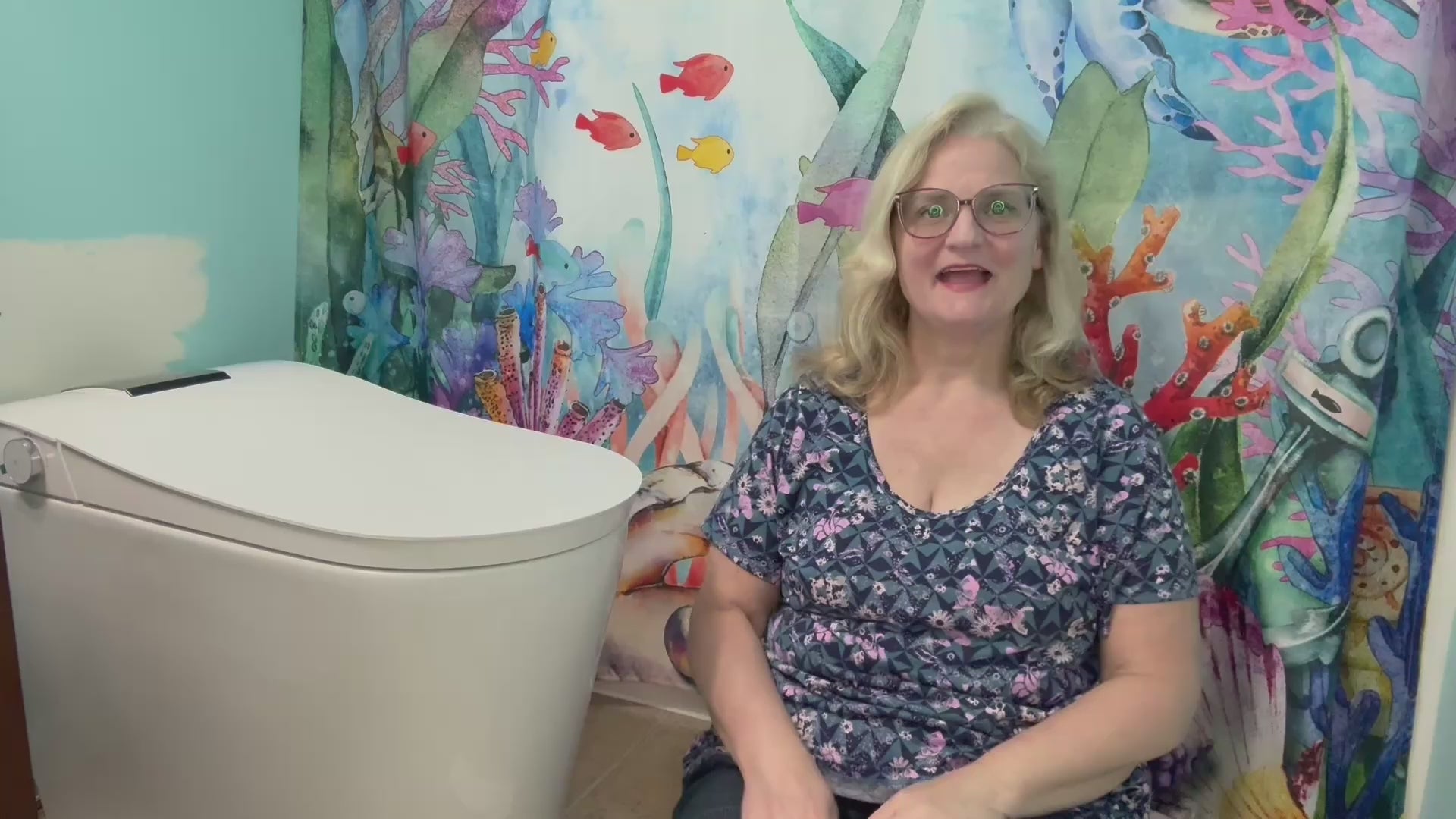 HOROW T39 Smart Toilet with Built-In Tank & Pump, ADA Height
